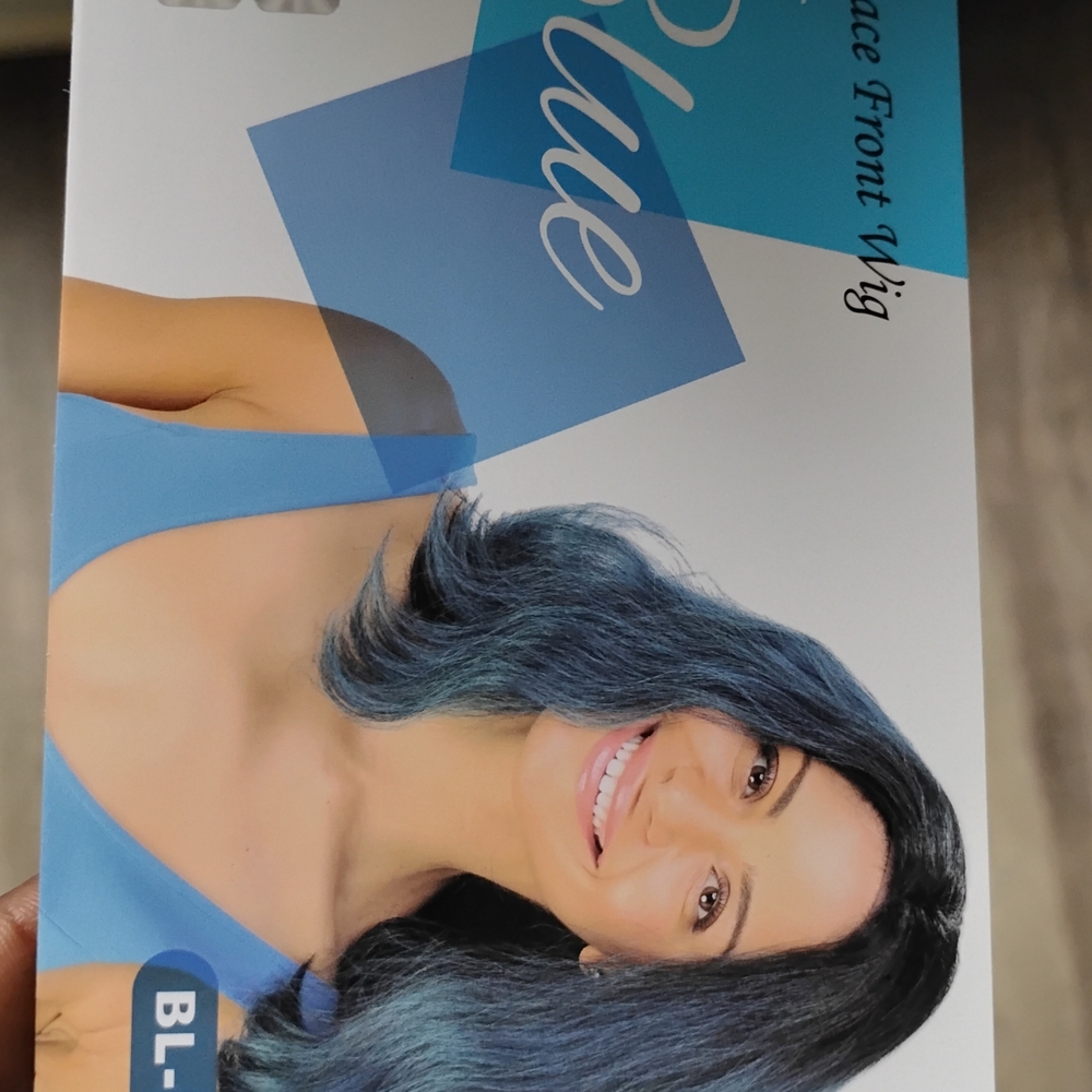 Black Straight Women's Lace Front Wig - Natural Shine - Picture 6 of 7